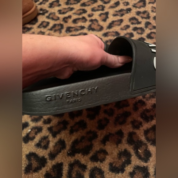 Given by pool slides Size 6 - Picture 2 of 5